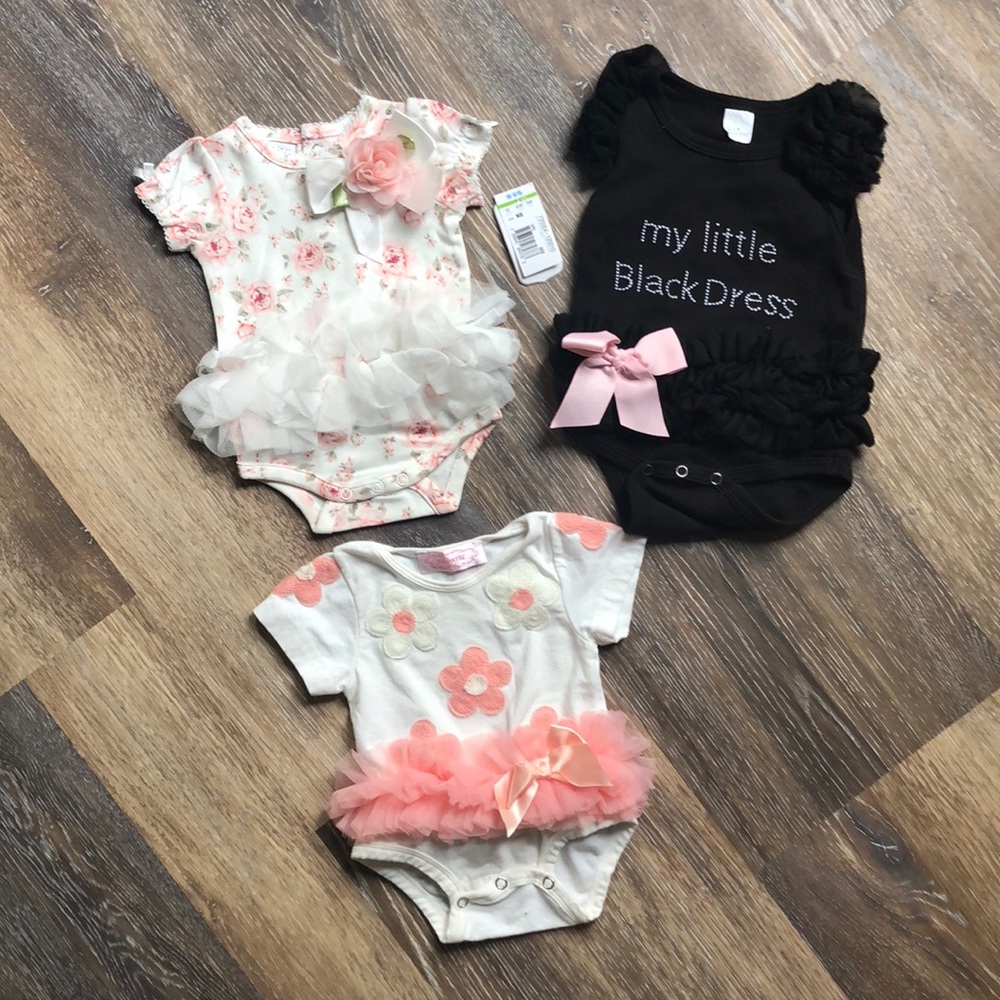 (3) NB baby girl outfits